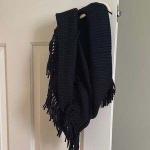 Black Fringe Knit Scarf